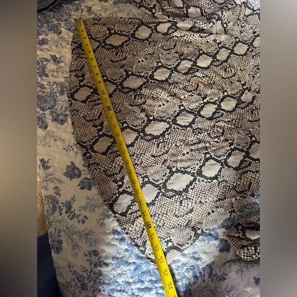 Boutique v neck long sleeve blouse size xl - Picture 7 of 9